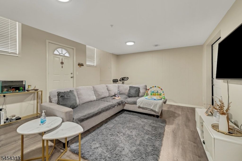 56 Madison St, Newark City, NJ 07105 — photo 4