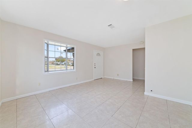 8446 Norvic Street, Houston, TX 77029