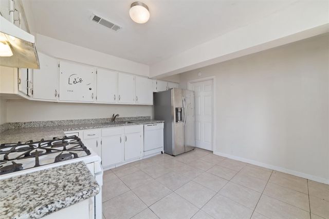 8446 Norvic Street, Houston, TX 77029