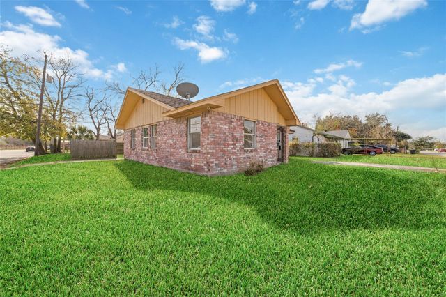 8446 Norvic Street, Houston, TX 77029