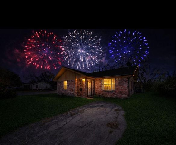 8446 Norvic Street, Houston, TX 77029