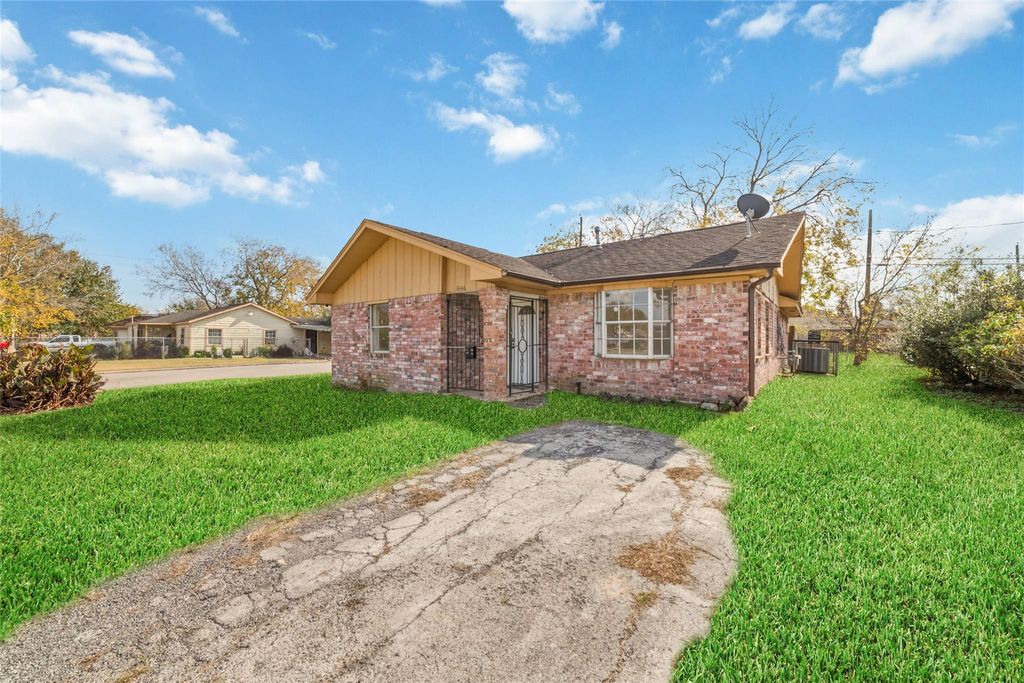 8446 Norvic Street, Houston, TX 77029