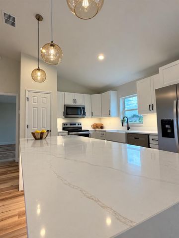 115 JUNIPER CIR, Ocala, FL 34480