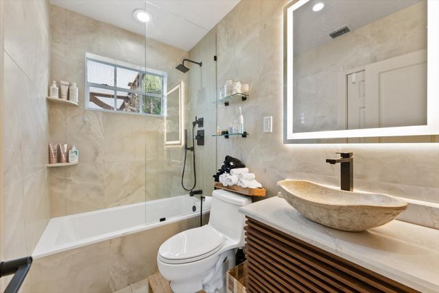 350 Forest Hill Boulevard, West Palm Beach, FL 33405