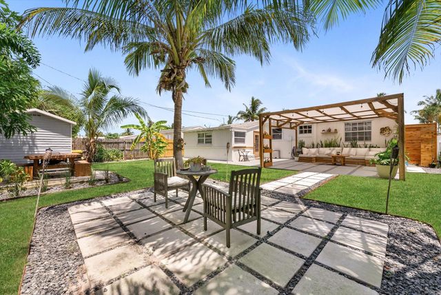 350 Forest Hill Boulevard, West Palm Beach, FL 33405