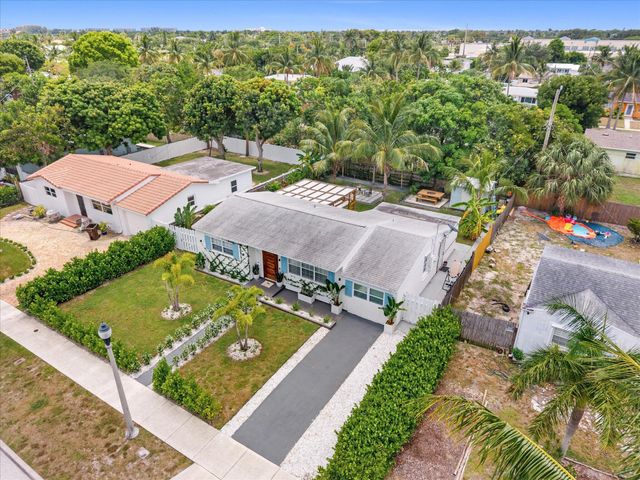 350 Forest Hill Boulevard, West Palm Beach, FL 33405