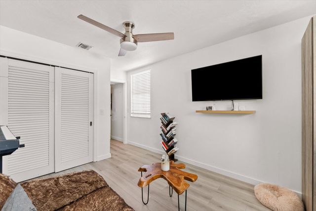 350 Forest Hill Boulevard, West Palm Beach, FL 33405