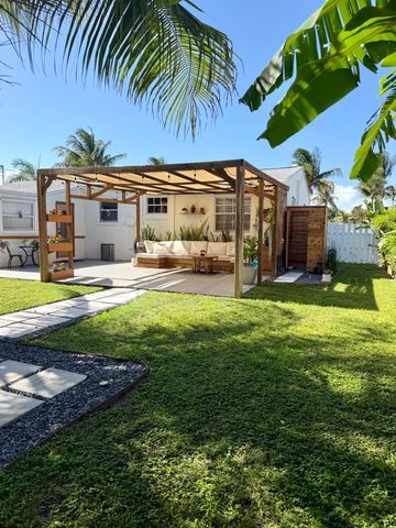 350 Forest Hill Boulevard, West Palm Beach, FL 33405