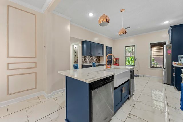 6683 KIRBY OAKS LN, Memphis, TN 38119
