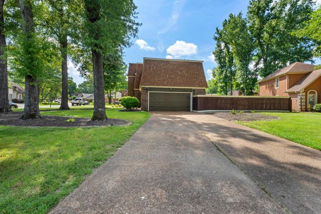 6683 KIRBY OAKS LN, Memphis, TN 38119