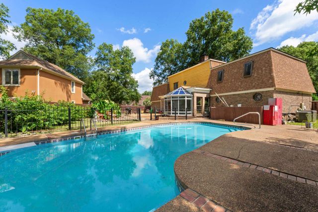 6683 KIRBY OAKS LN, Memphis, TN 38119
