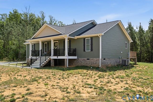 378 Halls Store Rd, Mineral, VA 23117