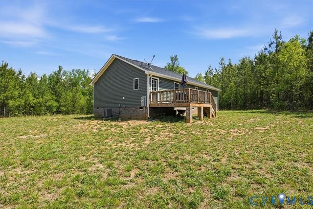 378 Halls Store Rd, Mineral, VA 23117