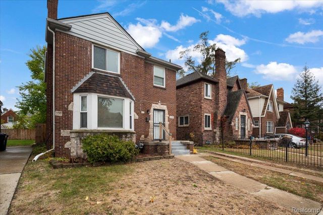 18290 Prairie Street, Detroit, MI 48221