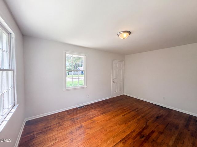 705 Peyton Street, Raleigh, NC 27610