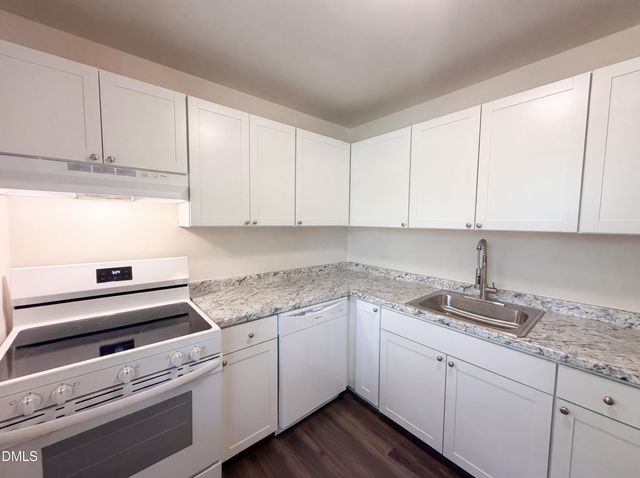 705 Peyton Street, Raleigh, NC 27610