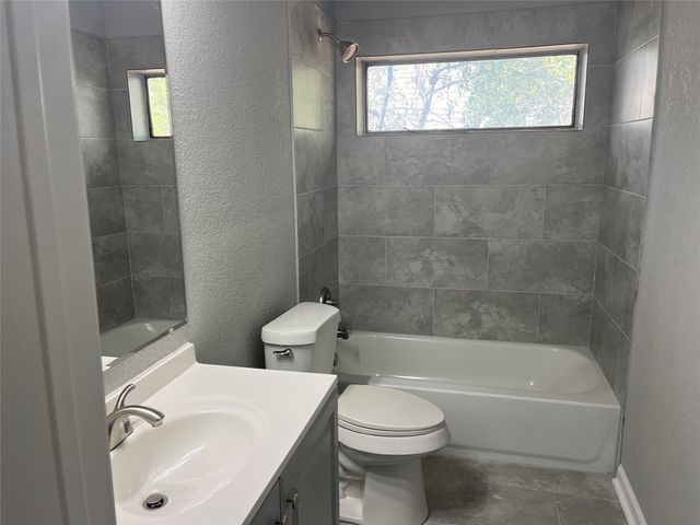 1021 Western Boulevard, Arlington, TX 76013