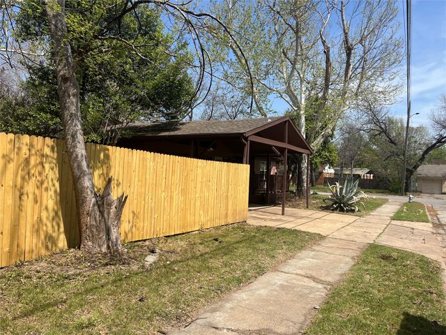 1021 Western Boulevard, Arlington, TX 76013