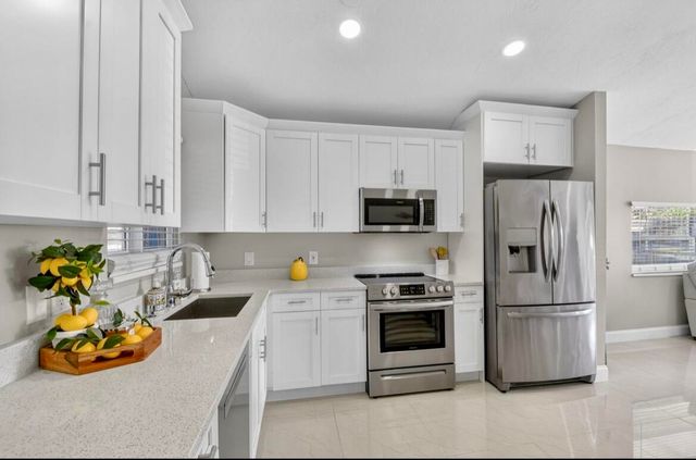 8699 Uranus Terrace, West Palm Beach, FL 33403