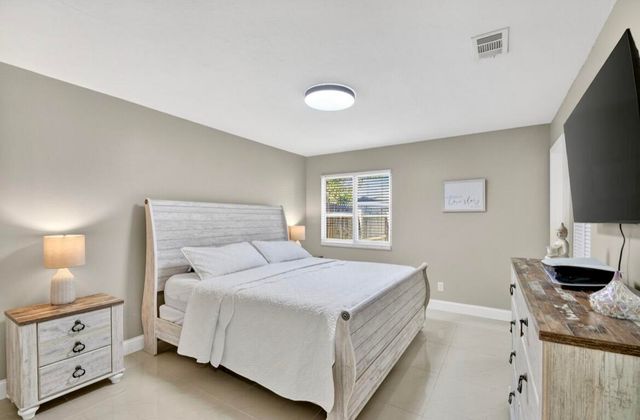 8699 Uranus Terrace, West Palm Beach, FL 33403