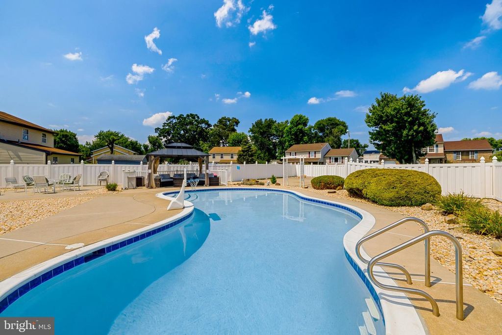 14 FRASER RD, Blackwood, NJ 08012