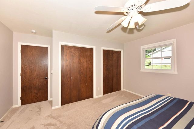 W257N5671 North Hill DRIVE, Lisbon, WI 53089