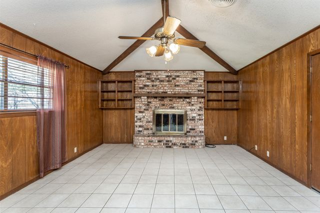 1203 Aspen Road, Gainesville, TX 76240