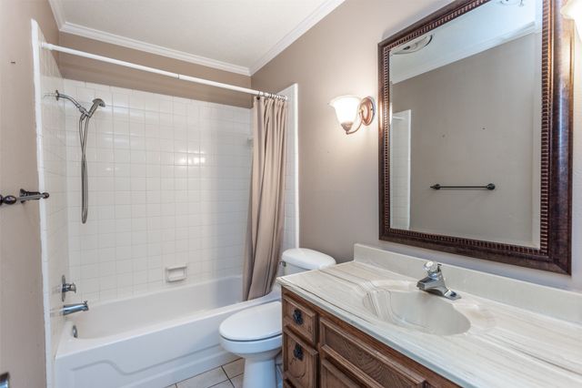 1203 Aspen Road, Gainesville, TX 76240