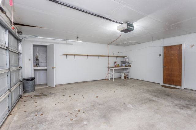 1203 Aspen Road, Gainesville, TX 76240