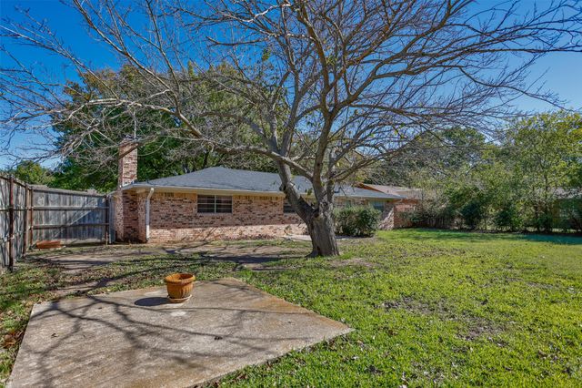 1203 Aspen Road, Gainesville, TX 76240