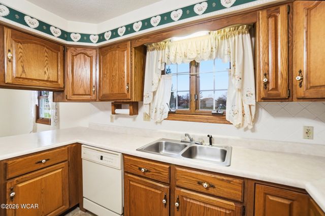 8 Harwood Lane, Cridersville, OH 45806