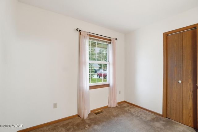 8 Harwood Lane, Cridersville, OH 45806