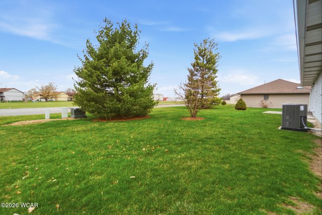 8 Harwood Lane, Cridersville, OH 45806