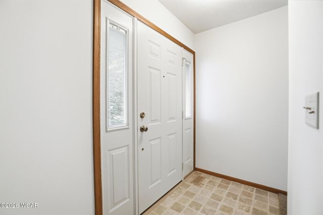 8 Harwood Lane, Cridersville, OH 45806