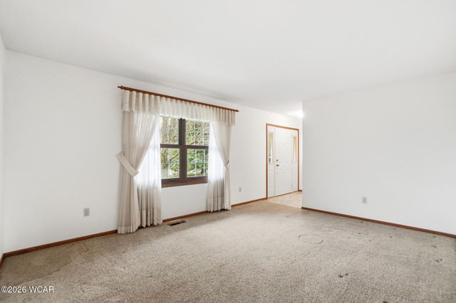 8 Harwood Lane, Cridersville, OH 45806