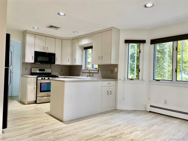 21 Fairway Drive, South Setauket, NY 11720