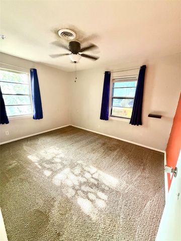 412 E Lovers Lane, Arlington, TX 76010