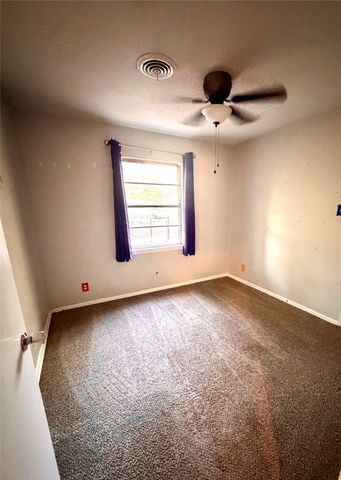412 E Lovers Lane, Arlington, TX 76010