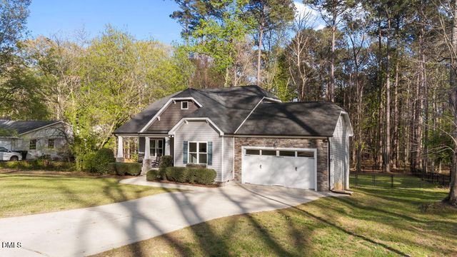 711 Fernwood Drive, Clayton, NC 27520