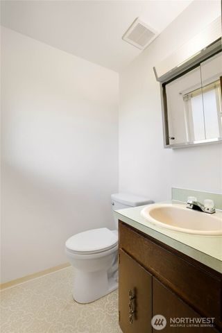 8504 Quinault Drive NE, Olympia, WA 98516