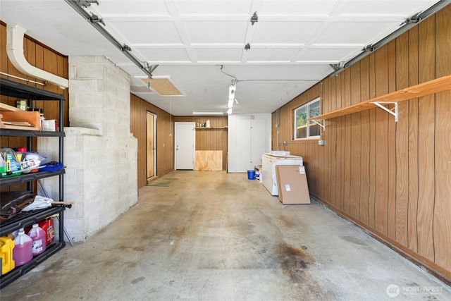 8504 Quinault Drive NE, Olympia, WA 98516