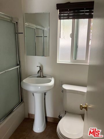 271 W Ash Avenue, Burbank, CA 91502