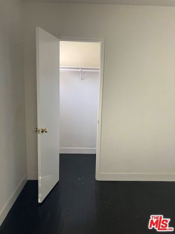 271 W Ash Avenue, Burbank, CA 91502