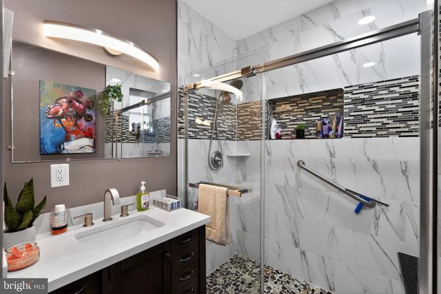 731 MARLYN RD, Philadelphia, PA 19151