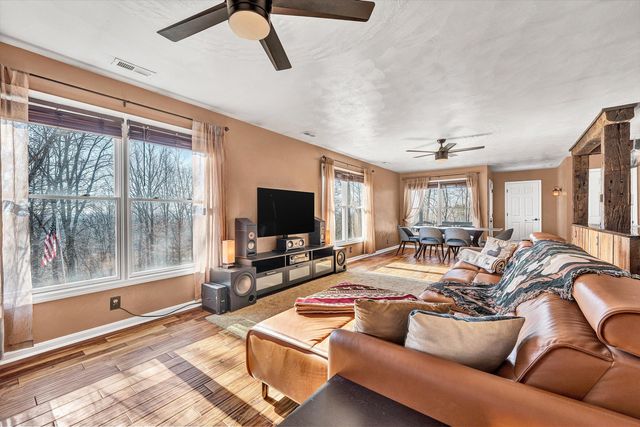 1311 Walnut Shell DR, Vinton, VA 24179