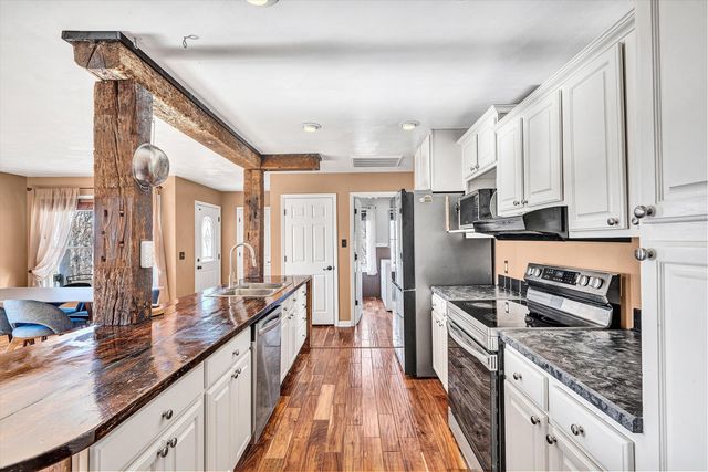 1311 Walnut Shell DR, Vinton, VA 24179