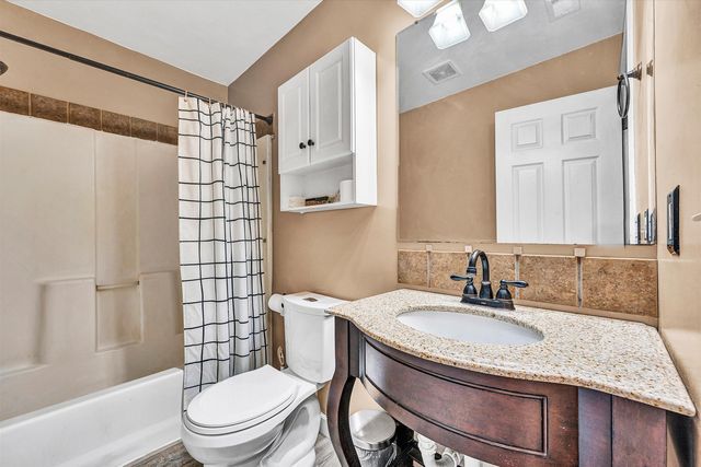 1311 Walnut Shell DR, Vinton, VA 24179