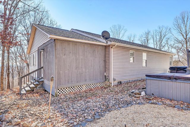 1311 Walnut Shell DR, Vinton, VA 24179