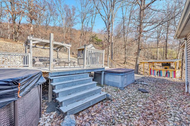 1311 Walnut Shell DR, Vinton, VA 24179