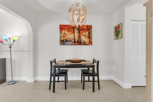 503 75th St 7504, Miami Beach, FL 33141